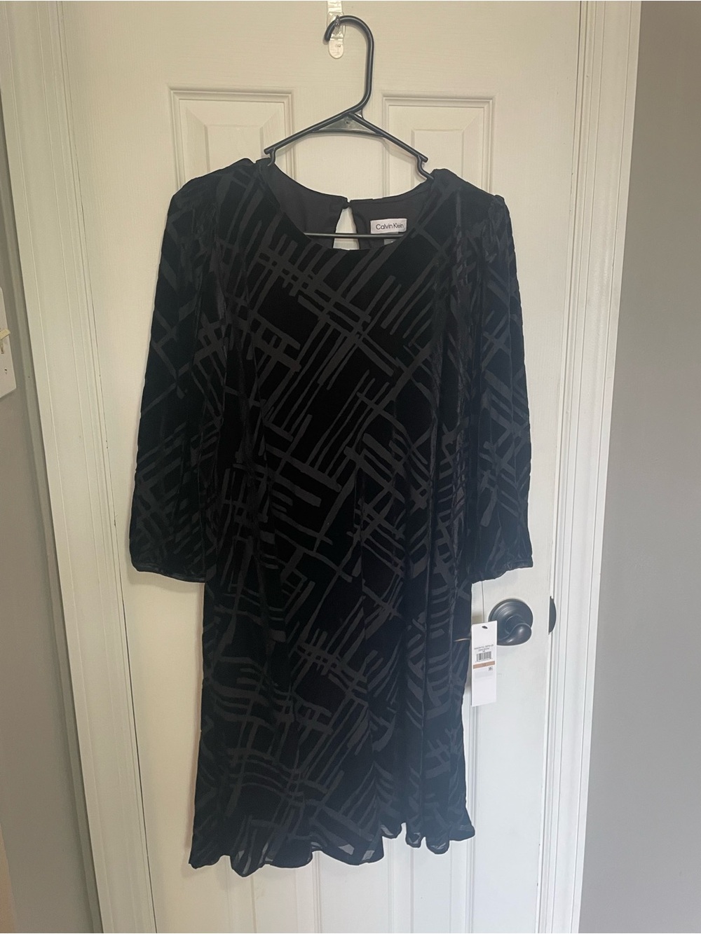Calvin Klein Black Velvet Burnout Long-Sleeve Shift Dress